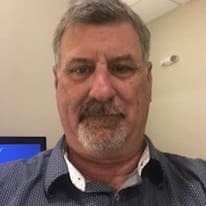 Headshot of Daniel Lee.