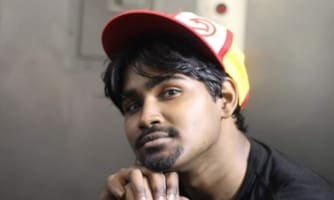 Headshot of Kirti Dasu.