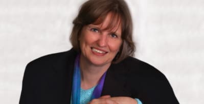 Lise Hamlin headshot.