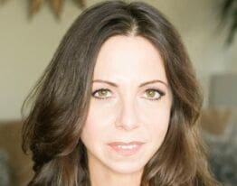 Headshot of Lisa Ford.